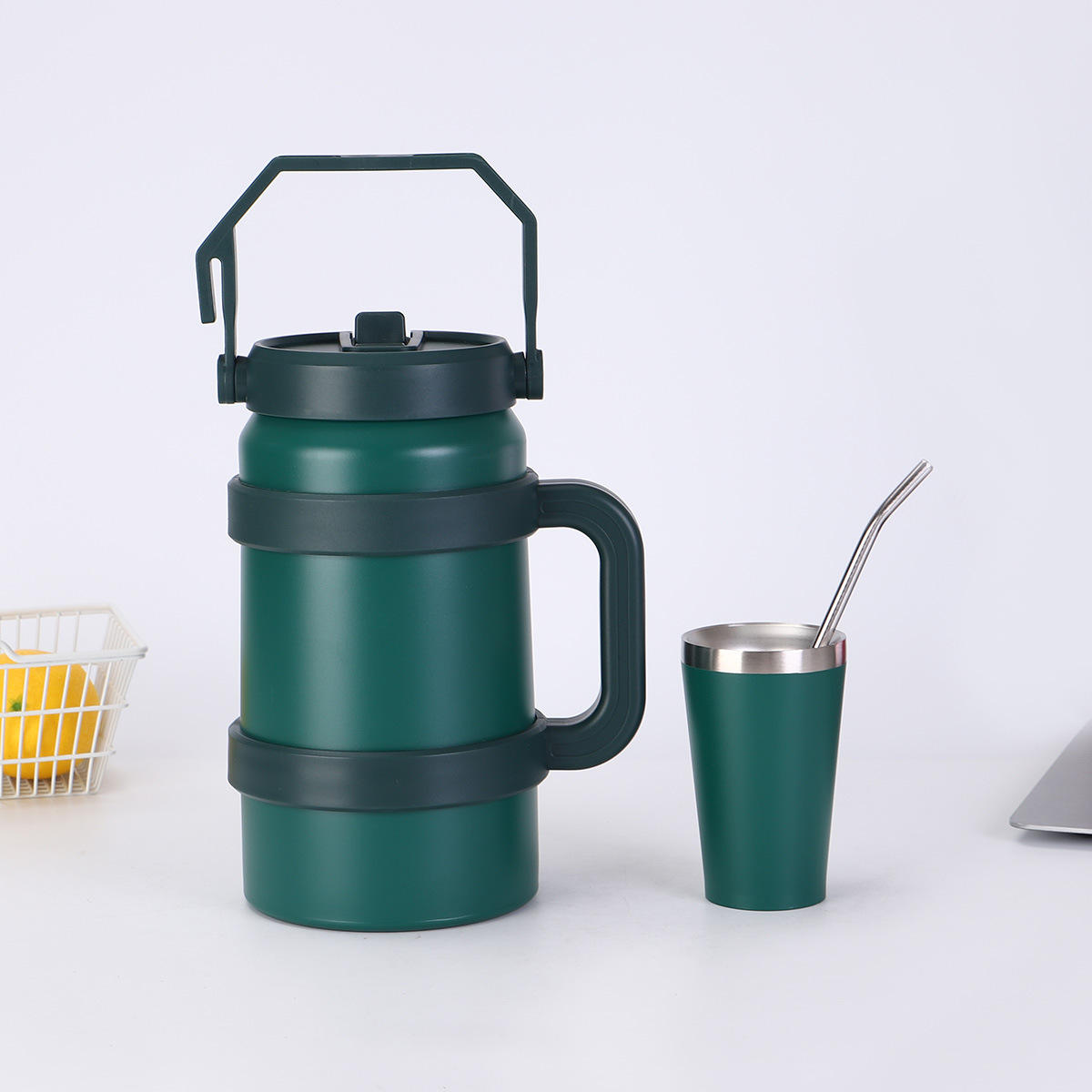 ชุดสูทสีเขียว (ส่งช้อนดูดท่อ)