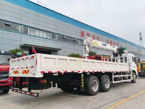 Grue télescopique montée sur camion de 8, 10 et 12 tonnes, personnalisée en usine - Product Image 5