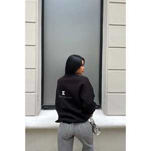 Sudadera con Capucha Negra Extra Grande para Mujer, Talla XS, con Estampado Bordado de Alta Calidad en la Espalda - Product Image 3