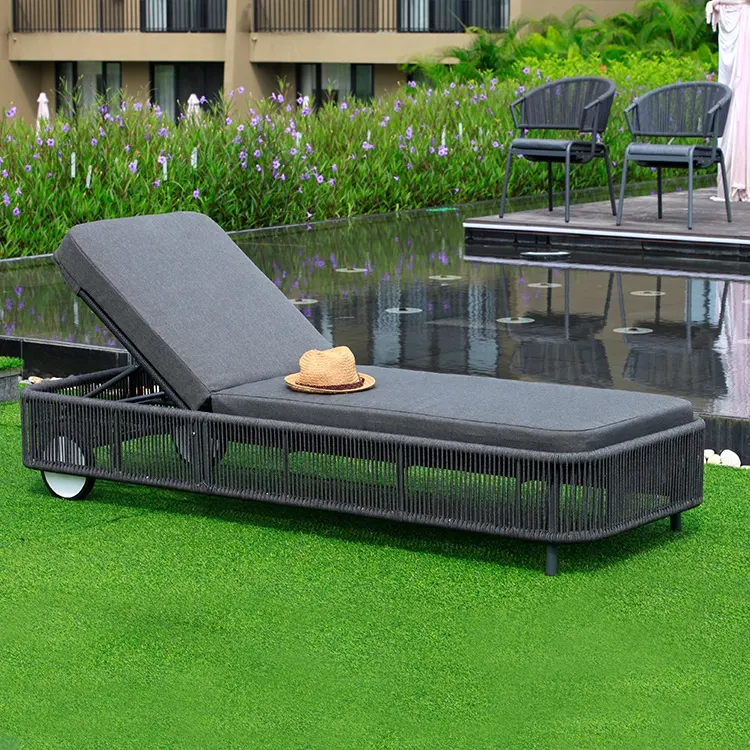 옥외 가구 바닷가 2 륜 경마차 라운지용 의자 알루미늄 일요일 Lounger 안뜰 호텔 수영 정원 밧줄에 의하여 길쌈되는 수영장 조정가능한 일요일 침대