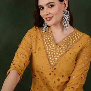Elegante conjunto de Kurti de algodón mostaza con elegante corte y bordado de espejo perfecto para ropa festiva e informal - Product Image 1