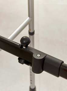 مشاية طبية قابلة للطي من الألومنيوم قابلة للتعديل، تصنيع مخصص بتقنية CNC لقطع الجراحة، مصممة للمعاقين مع إمكانية الحفر - Product Image 4