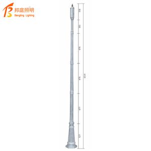 Lampadaire LED extérieur en aluminium étanche IP65, finition thermolaquée, durable, installation facile pour usage en jardin, résistant à 200 km/h - Product Image 1