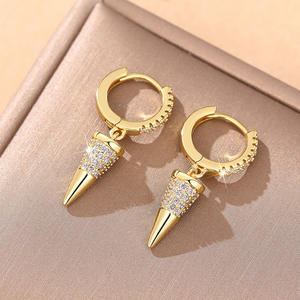 Boucles d'oreilles de luxe plaquées or avec diamants, style punk, pour femme, créoles en or 22 carats avec pendentif conique, pour usage quotidien, taille brillant rond - Product Image 3