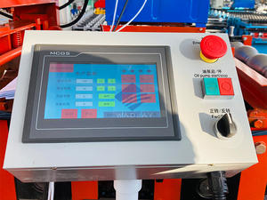 Venta caliente 1200mm Panel de techo de tres capas Máquina formadora de rollos Azulejo de acero de color con componentes de núcleo de motor de rodamiento de engranajes - Product Image 4