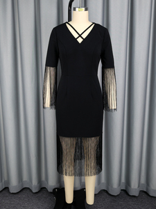 AM050734 Mini robes de soirée formelles pour femmes moulantes taille haute sexy à col V croisé et à manches courtes et franges - Product Image 5