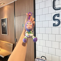 Vente en gros de porte-clés en peluche mignons à l'effigie de personnages de dessins animés, jouets en peluche pour enfants, cadeau d'anniversaire, pendentif de sac tendance, décoration