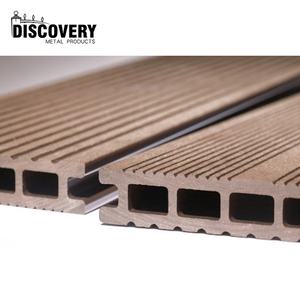 Planches de sol en WPC durables pour les allées de parcs et les chemins de jardins avec surface antidérapante et installation facile par clipsage - Product Image 2