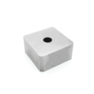 Aimant Alnico <span class=keywords><strong>Blaco</strong></span> 45x45x15 avec trou de 9 mm, mandrin magnétique pour le meulage et la réparation - Product Image 4