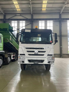 รถบรรทุกหัวลาก SINOTRUCK HOWO 6x4 ดีเซล ยูโร 5 เกียร์อัตโนมัติ รับน้ำหนัก 21-30 ตัน พวงมาลัยขวา ระบบกันสะเทือนแบบลม มือสอง - Product Image 1