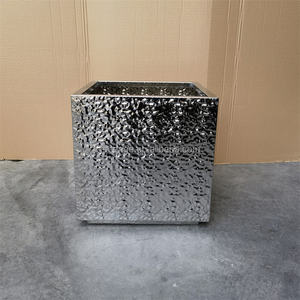 แจกันโลหะตั้งพื้นสีเงินกระถางต้นไม้หรูหราทันสมัยสำหรับตกแต่งบ้านในร่มและโรงแรมกระถางต้นไม้ทำจากสเตนเลส - Product Image 5