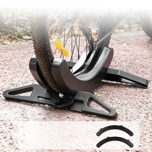 Supporto per Biciclette da Strada e Mountain Bike con Piedino Regolabile e Base per Uso Domestico e Ciclismo all'Aperto - Product Image 5