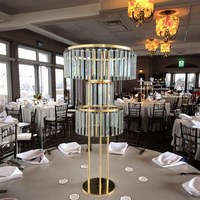 Support à fleurs en métal doré de luxe à 5 niveaux, support à fleurs en acrylique à 3 niveaux pour la décoration de table de mariage