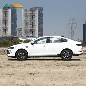 BYD Qin Plus DM-i 2025 Sedán Edición 120km 120kw Híbrido Eléctrico para Adultos Vehículo de Nueva Energía en Stock Coche Usado - Product Image 3
