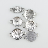 Vente en gros fabricant : Accessoires de pendentifs petits pour bracelets en alliage, motifs de ballons sportifs DIY, finition émail goutte d'huile, fabriqués en Chine, modèle DYE-23-7-27