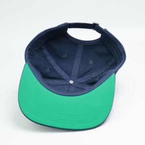 Nuevo sombrero de lona de ala plana de cinco piezas Logo bordado Estilo deportivo de moda para uso en exteriores Gorra Snapback de base plana - Product Image 5