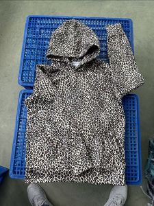 <span class=keywords><strong>Felpa</strong></span> con cappuccio stile europeo Street Vintage leopardato in cotone antirughe <span class=keywords><strong>felpa</strong></span> con cerniera Hip Hop - Product Image 4