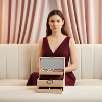 Boîte à bijoux de voyage rectangulaire en cuir PU avec logo personnalisé, fermeture à clé, doublure marron, motif croisé beige