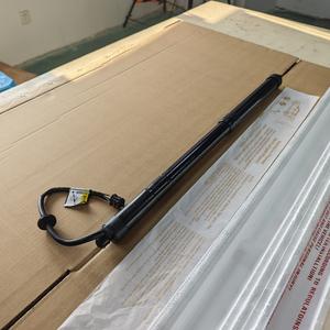 <span class=keywords><strong>Vérin</strong></span> <span class=keywords><strong>de</strong></span> <span class=keywords><strong>hayon</strong></span> électrique à gaz 81770B8101 81780B8101 pour Hyundai SantaFe 2015-2019 81770-B8101 81780-B8101 - Product Image 2