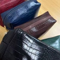 Sac de voyage pour cosmétiques et articles de toilette en cuir PU personnalisé avec logo, motif crocodile, grande capacité, fermeture éclair, vente en gros