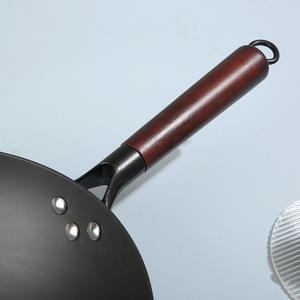 Wok traditionnel chinois en fonte Style japonais carré en acier au carbone avec <span class=keywords><strong>poignée</strong></span> <span class=keywords><strong>amovible</strong></span> pour cuisinière à induction à gaz - Product Image 2