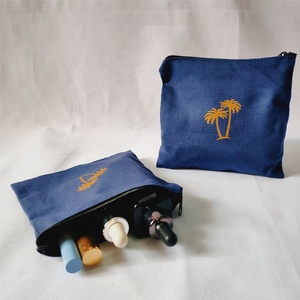 Bolsa de Algodón Azul Marino Personalizada con Cierre y Logotipo Dorado - Product Image 1