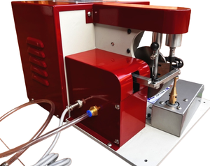 Machine automatique de coloration des bords de petite taille pour cuir, pour bords de formes irrégulières et régulation de la vitesse de la machine à huiler les bords - Product Image 4