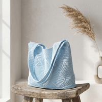 Sac fourre-tout tricoté de luxe multicolore en gros avec logo personnalisé et emballage complet pour la merchandising de boutiques de marques mondiales