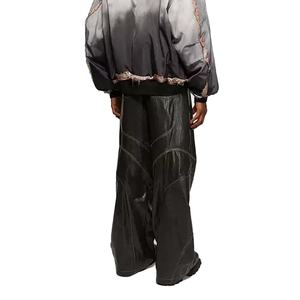 Pantalones de Cuero Negros Holgados Personalizados para Hombre, Estilo Urbano, con Bolsillo Trasero Bordado, Pantalones de Motociclista - Product Image 2