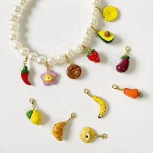 Desfile de Frutas |   Colgante de Acero Inoxidable con Baño de Oro PVD de 18K y Esmalte para Fabricación de Joyas |   Duradero, Impermeable e Hipoalergénico - Product Image 4