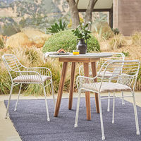 Ensemble table et chaises d'extérieur design nordique pour cour, balcon, terrasse, hôtel, gîte, mobilier de loisirs extérieur