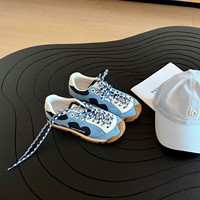 Nouvelles baskets légères en cuir microfibre souple à talonnette rehaussante pour hommes et femmes 2025