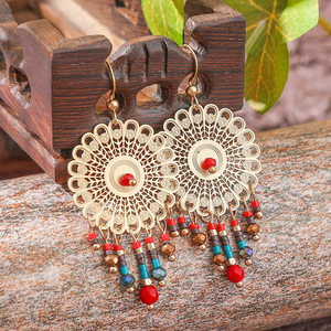 Pendientes Largos de Aleación Bohemia con Diseño de Pluma Bañados en Oro para Fiesta, Joyería Femenina con Cuentas y Hojas - Product Image 2