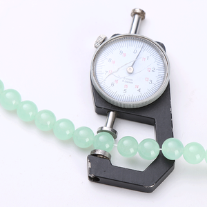 อัญมณีสำหรับทำเครื่องประดับ 2267 เม็ด หินตาแมวเจียระไนแบบบริลเลียนท์ คัต สีแดงและเขียว คุณภาพ 5A ขนาด 3 และ 8 มม. - Product Image 2