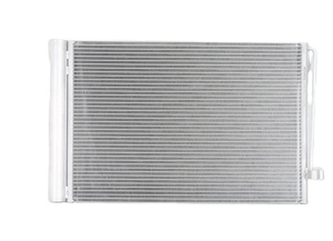 Condensador <span class=keywords><strong>de</strong></span> <span class=keywords><strong>Aire</strong></span> <span class=keywords><strong>Acondicionado</strong></span> <span class=keywords><strong>de</strong></span> Aluminio para Automóvil, para TOYOTA HILUX 2.4 D 1997-2001 8846035200 88460-35200 - Product Image 6