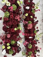 H541 Vente en gros usine Personnalisable Guirlande florale moelleuse de 2m en soie rouge, chemin de fleurs artificielles pour allée de mariage, décoration de mariage