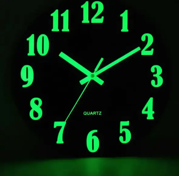 Lueur dans le noir bricolage 3D horloge autocollant Fluorescence veilleuse en bois silencieux lumineux horloge murale pour la décoration de la maison salon