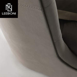 Último diseño italiano Villa de lujo Cama Apartamento Muebles de dormitorio Cama King Size Cabecero alto con mechones Cama de tela de lujo - Product Image 3