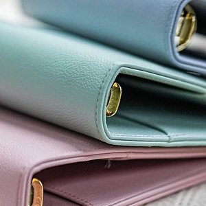 Agenda à feuilles mobiles personnalisé de haute qualité en cuir PU imprimé A5, reliure rigide, pages intérieures personnalisables, enveloppe pour argent liquide - Product Image 4