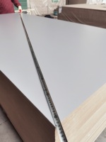 Panneau MDF/HDF mélaminé 18 mm, plusieurs couleurs, blanc, panneau MDF mélaminé laminé pour meubles