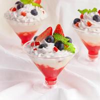 Vente en gros Tasse transparente jetable en plastique pour fête de mariage Champagne Cocktail Mousse Pudding Dessert Tiramisu