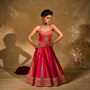 Lehenga Choli traditionnel indien en soie Chinon, tenue de mariage pour femmes, rouge rose brodé, longueur standard, robe de mariée - Product Image 1