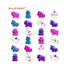 Jouets licorne à presser Kawaii pour paniers-cadeaux et échanges de cadeaux - Product Image 1