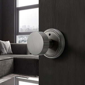 Modern Privacy <strong>Door</strong> <strong>Knob</strong> with Lock for Bedroom and Bathroom Interior <strong>Doors</strong> <strong>Matte</strong> <strong>Black</strong> and Gold Finish - Product Image 6