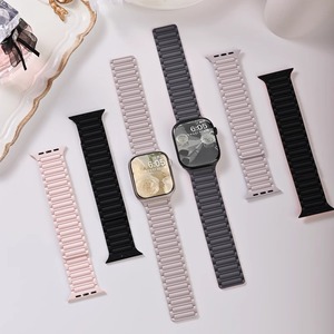 <span class=keywords><strong>Bracelet</strong></span> magnétique en silicone pour <span class=keywords><strong>femme</strong></span> pour <span class=keywords><strong>Apple</strong></span> <span class=keywords><strong>Watch</strong></span> Series 9 8 7 6 5 4 <span class=keywords><strong>SE</strong></span> 3 Ultra 2, compatible avec les tailles 49mm 44mm 45mm 41mm - Product Image 3