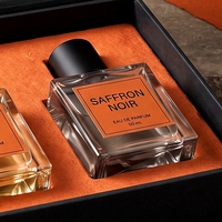 Boîte à parfum rigide de luxe personnalisée, style livre noir magnétique, doublure en éponge haut de gamme réutilisable pour cosmétiques et soins de la peau, double flacon