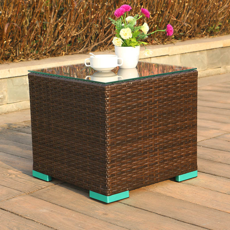 Table basse carrée