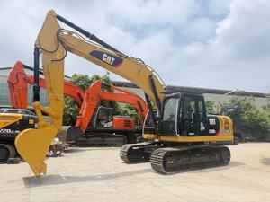 รถขุด CAT 320d2 มือสองจากญี่ปุ่น ขนาด 20 ตัน รถขุดตีนตะขาบ Caterpillar 320D2 มือสองสำหรับขาย - Product Image 3
