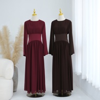 Robe élégante unie à manches longues, double couche, coupe ample, col montant, style Moyen-Orient, taille ajustable, collection 2026