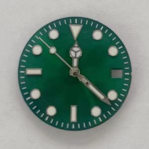 OEM ODM Accessoires de montre à cadran de 28,5 mm avec luminescence verte dans le noir pour mouvements NH35/NH36/4R36 Outils et pièces de montre-bracelet - Product Image 3